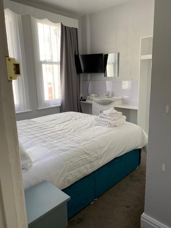 Hotel Sylvern House Scarborough Esterno foto